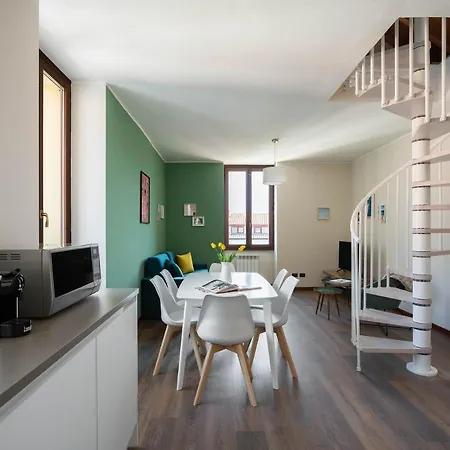 Lario's - 10 Suites On Lake Apartment *