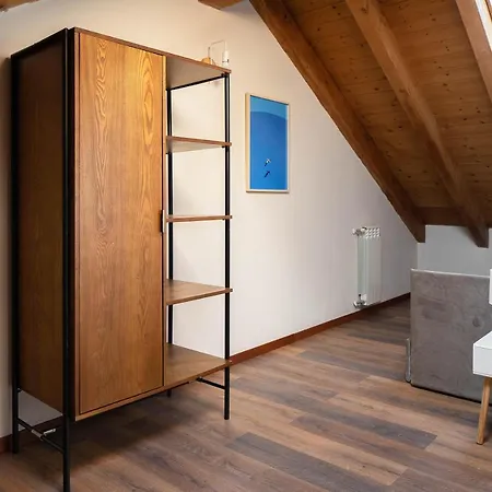 Apartment Lario's - 10 Suites On Lake Acquaseria