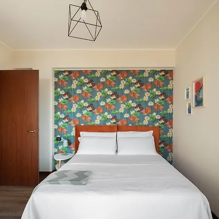Apartment Lario's - 10 Suites On Lake