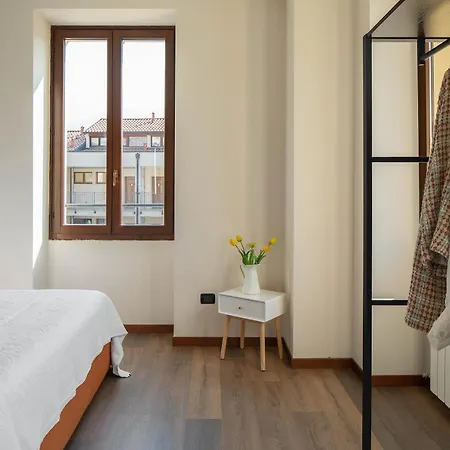 Lario's - 10 Suites On Lake Apartment *