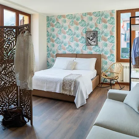 Lario's - 10 Suites On Lake Apartment *