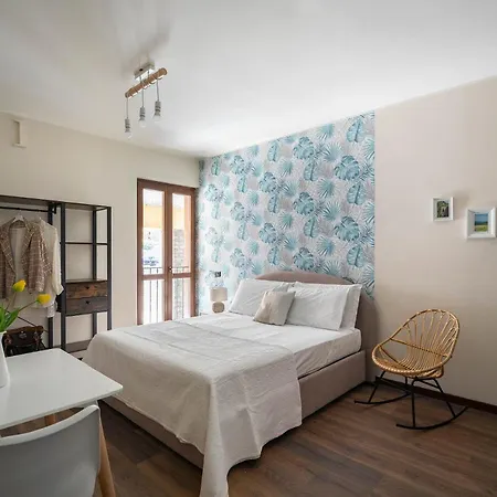 Lario's - 10 Suites On Lake *