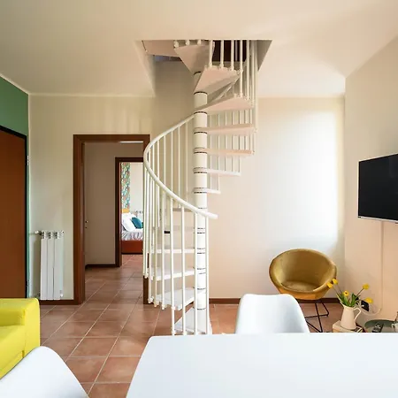 Apartment Lario's - 10 Suites On Lake *