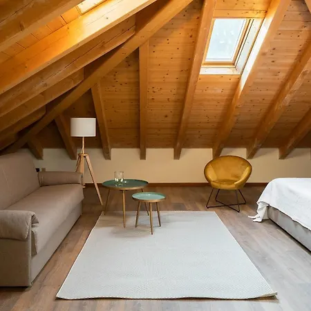 Lario's - 10 Suites On Lake Apartment Acquaseria