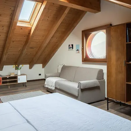 Lario's - 10 Suites On Lake Apartment Acquaseria